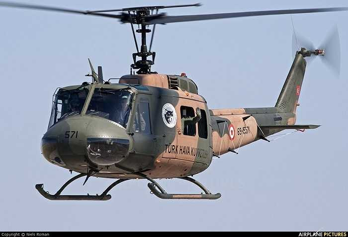 Trong chiến tranh Việt Nam, trực thăng UH-1 một thời đã đóng vai trò chủ lực trong chiến thuật 'trực thăng vận' của Mỹ