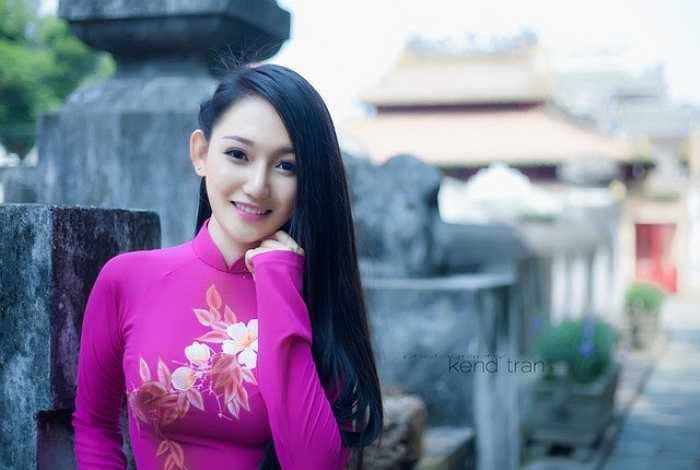 Lâm Bảo Nhi là gương mặt không còn quá xa lạ đối với cộng đồng mạng Việt Nam trong năm 2014. 