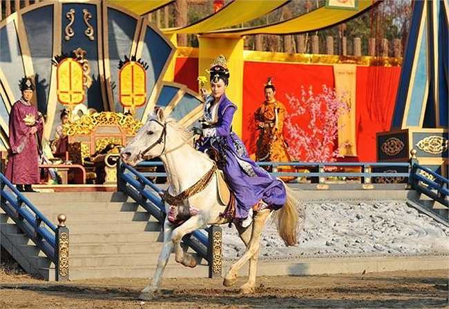 Trường quay Vô Tích cũng là địa điểm được lựa chọn để quay các bộ phim dã sử rất thành công như: Thủy hử, Tam Quốc diễn nghĩa , Dương Quý Phi, Tiếu ngạo giang hồ, Địch Nhân Kiệt, Anh hùng xạ điêu…