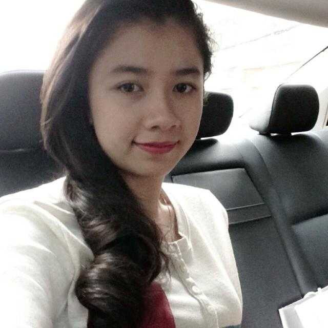 Nữ Cảnh sát giao thông xinh đẹp gây sốt dân mạng