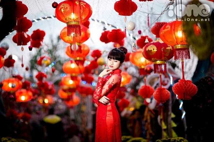 Bộ phim mà mình tham gia sẽ được trình chiếu trong thời gian sắp tớii là Máy bay ký sự', cô bạn kể.