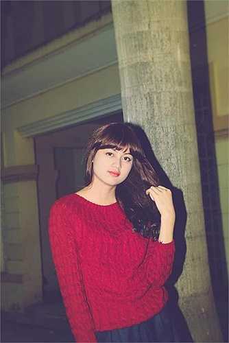 Phạm Thị Hoài (1996) lớp QH2014.C1 ,Khoa Ngôn ngữ và Văn hóa Trung Quốc – Đại học Ngoại ngữ.