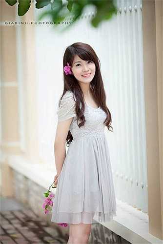 Lại Phương Anh (1996), lớp Kinh Tế Phát Triển A, ĐH Kinh Tế.