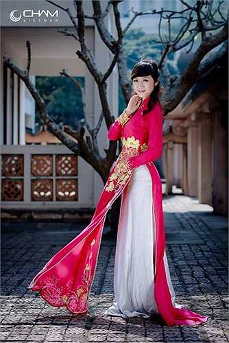 Nguyễn Phương Thảo (1994), lớp QH2012.F1.E22, Khoa Sư phạm Tiếng Anh – Đại học Ngoại ngữ