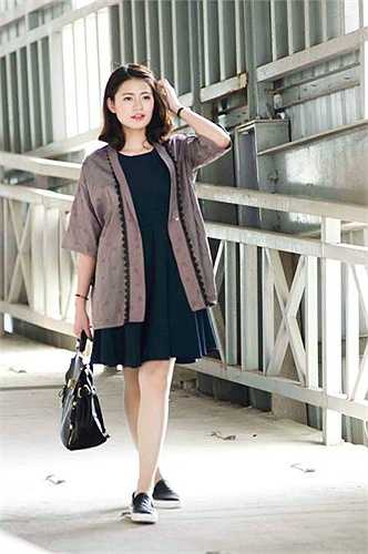 Trịnh Trang Thu (1995) lớp K58-Quan Hệ Công Chúng, ĐH Khoa học Xã hội và Nhân văn.