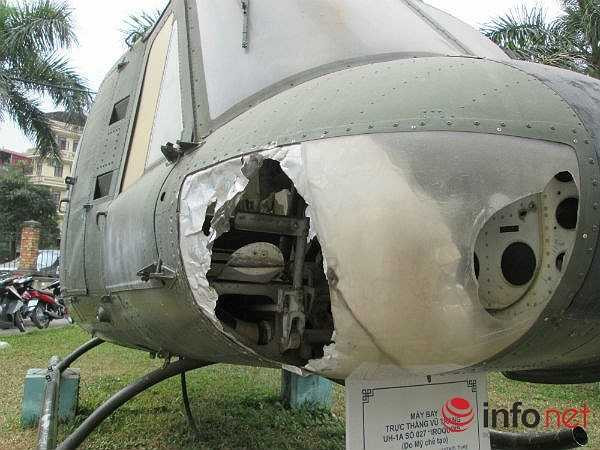 Máy bay trực thăng vũ trang UH-1A số 027 Iroquois (Theo Infonet)