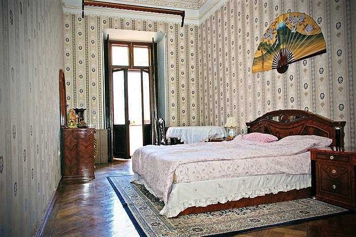 Giá ở khu vực chung là 7 bảng Anh (gần 230.000 đồng)/người/tầng giường. Giá cho một phòng riêng là 11 bảng Anh (tức hơn 350.000 đồng).