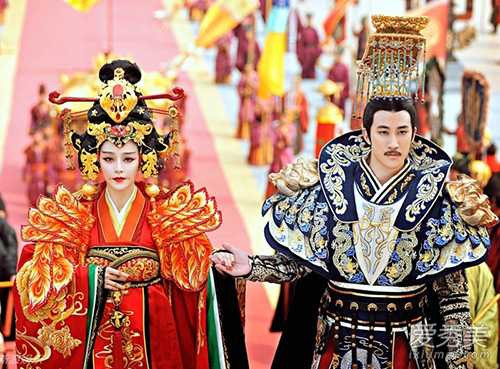 Võ hậu đăng quang và lấn át chồng là vua Cao Tông.