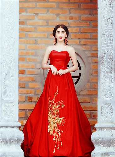 Làn da trắng không tỳ vết của người đẹp chuyển giới.