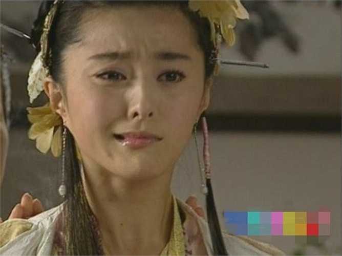 Công chúa Ngạo Tuyết (Phạm Băng Băng) buồn bực đến nỗi mặt méo xệch.