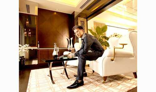 Một trong những hình ảnh nam ca sĩ chụp trong ngôi nhà của mình 