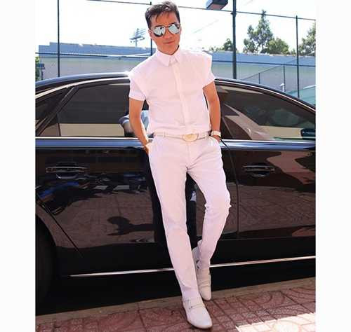 Ông hoàng nhạc Việt còn tậu cho mình một bộ sưu tập <a href='https://vtcnews.vn/oto-xe-may.31.0.html' >xe hơi</a> hoành tráng, sang trọng 