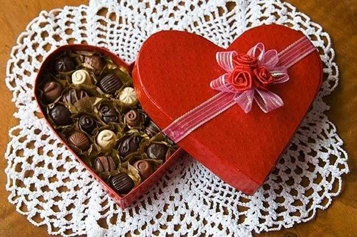 36 triệu hộp đựng chocolate hình trái tim được tiêu thụ trong ngày lễ tình nhân.