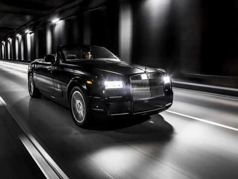 Rolls-Royce ra mắt chiếc Phantom 'Chim ưng đêm'