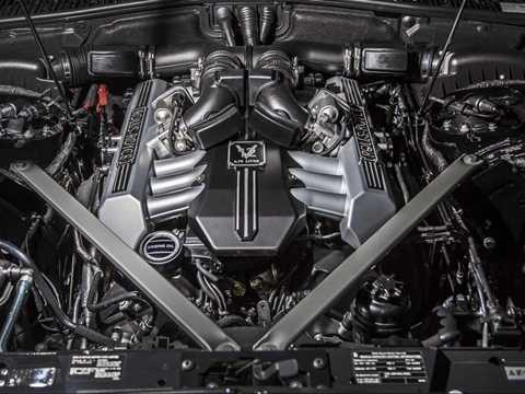 Rolls-Royce ra mắt chiếc Phantom 'Chim ưng đêm'