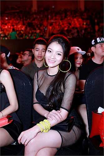 Thủy Top từng được mệnh danh là một trong những hot girl sở hữu vòng một khủng khiến nhiều người mơ ước