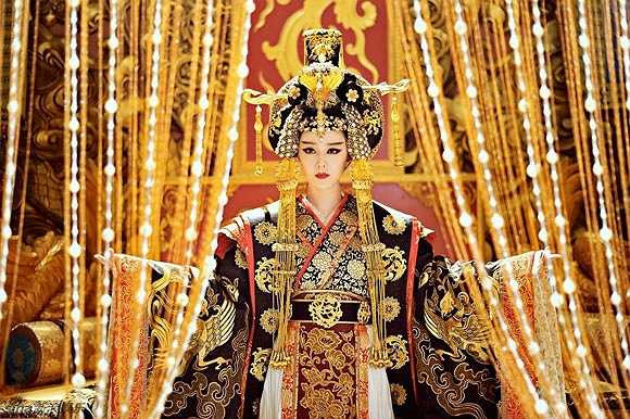 Vượt qua nhiều gian nan tranh đấu ở chốn hậu cung, quyền lực của nàng Võ Mị Nương gần như đạt đến đỉnh điểm.