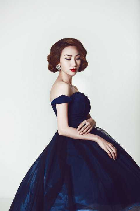 Dự đoán đây cũng giống một show thời trang với những mẫu trang phục mang dáng dấp thập niên 1950. 