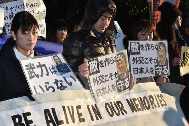 Người dân Nhật Bản tham gia cuộc tuần hành trong im lặng tại thủ đô Tokyo, bày tỏ sự tiếc thương đối với Kenji Goto