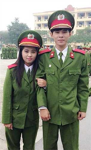 'Năm mới 2015 đã đến, Sơn chỉ mong mình sẽ cố gắng hơn trong công việc cũng như học tập, đặc biệt là trong kỳ thi tốt nghiệp, để không phụ công ơn nuôi dưỡng của bố, mẹ', Sơn cho biết. 