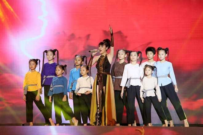 Giang Hồng Ngọc có giọng hát tốt nhưng chưa bứt phá.