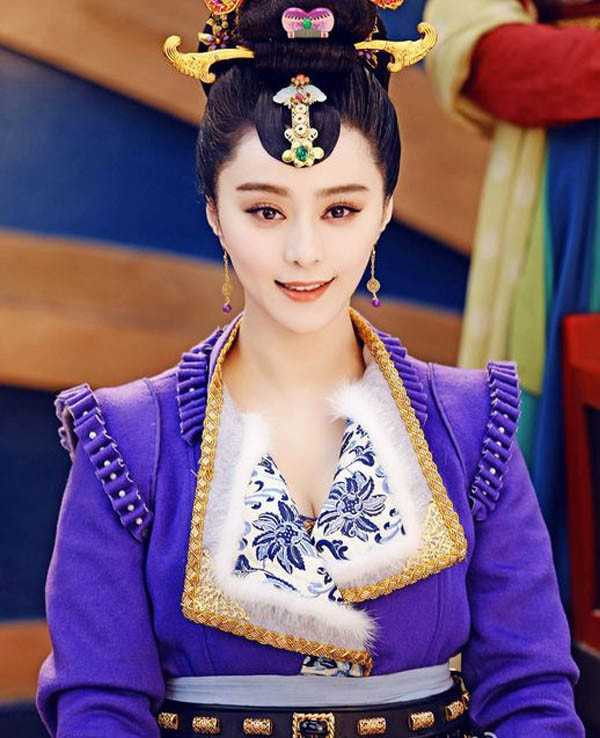 Bom tấn chuyển thể Bên nhau trọn đời do nam thần Chung Hán Lương và Đường Yên thủ vai chính.