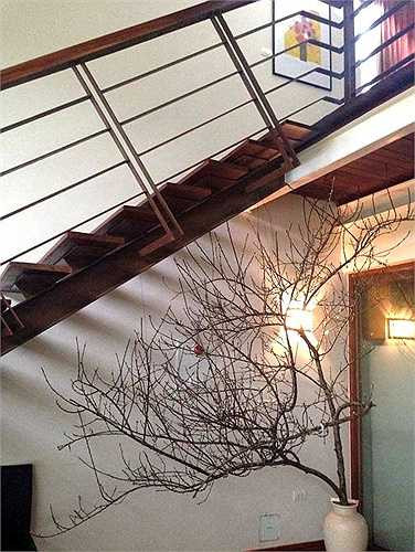 Rộng rãi song lại phải thân thiện, vừa ấm cúng cho mối liên hệ giữa các thành viên trong gia đình, vừa thoải mái cho khách đến chơi lưu lại…