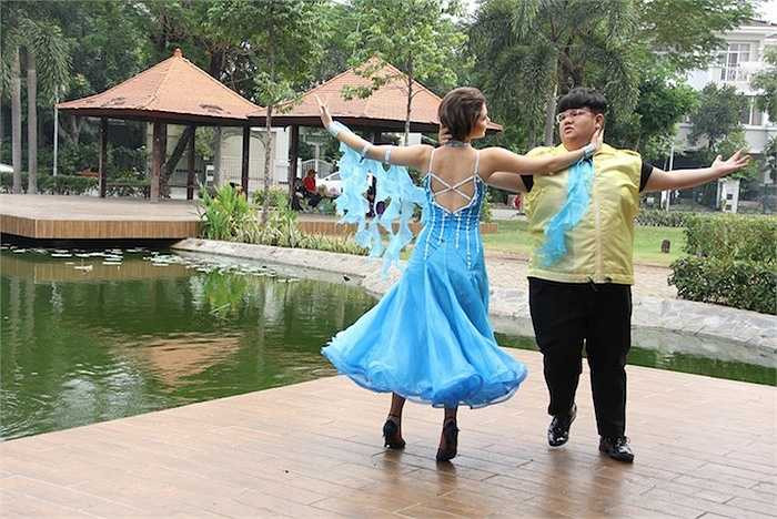 Trong tuần này, các thí sinh sẽ phải nỗ lực hết sức để vượt qua chủ đề tiếp theo của chương trình Bước nhảy hoàn vũ 2015: Các điệu nhảy kết hợp. 