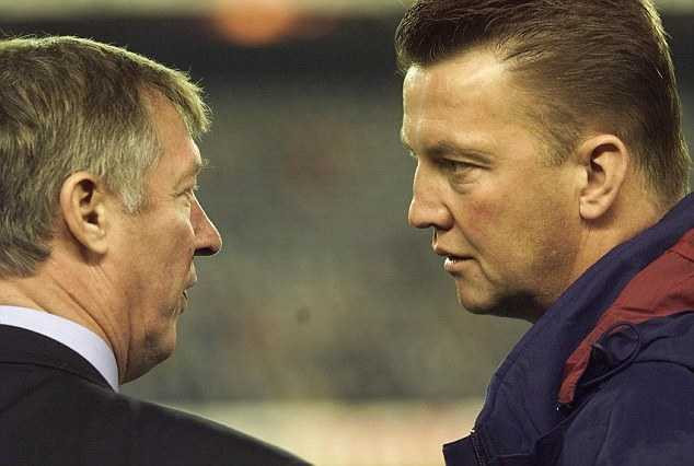 Van Gaal kế nghiệp Sir Alex tại Old Trafford