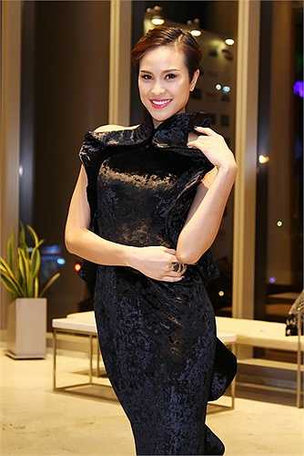 Sau thành công với vai trò MC, Phương Mai tiếp tục được giao nhiệm vụ MC cho các sự kiện quan trọng.