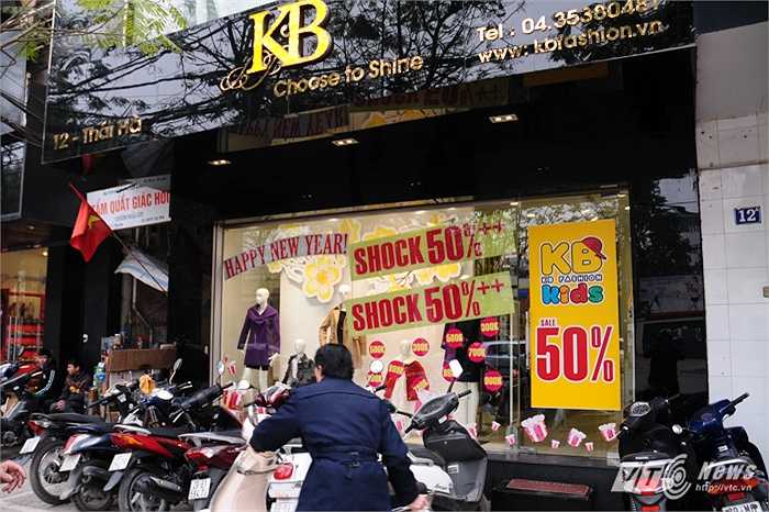 KB giảm giá sốc chỉ còn một nửa, kể cả sản phẩm dành cho trẻ em