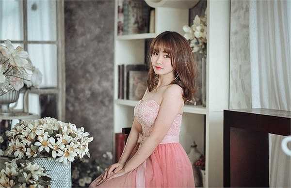 Sinh năm 1990, trong suốt sự nghiệp của mình Mai Phương đã giành được hơn 20 huy chương vàng ở các giải đấu lớn và được biết đến như một trong những VĐV xinh đẹp nhất của thể thao Việt Nam