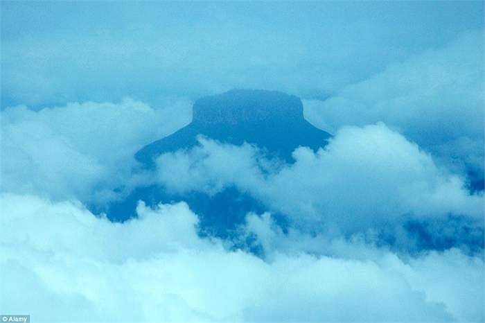 Núi Roraima được nhiều người biết đến với câu chuyện 'Thế giới bị mất' năm 192 của Conan Doyle