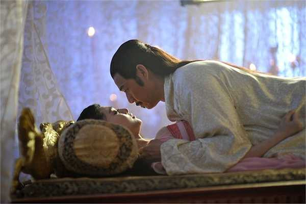 Mặc dù đơn vị sản xuất quảng bá một số hình ảnh ái ân của Võ Mỵ Nương và Hoàng đế Lý Thế Dân trong các tập mới, nhưng khi phim lên sóng, những cảnh này đều bị cắt hết. 