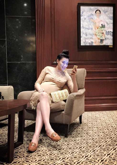 trang nhung bầu bì