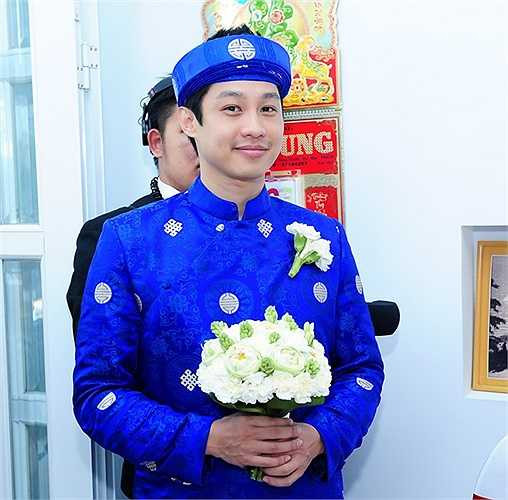 Doanh nhân Việt kiều Mỹ từng cầu hôn người đẹp của làng giải trí Việt bằng một chiếc nhẫn kim cương đắt đỏ gây xôn xao dư luận. Theo Trúc Diễm, 3 năm là quãng thời gian không quá ngắn hay quá dài để có một quyết định đúng đắn.