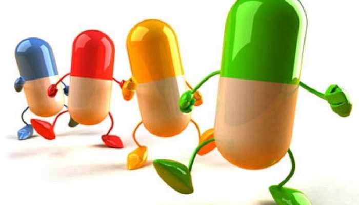 Thuốc bổ, thực phẩm chức năng. Không chỉ dịp Tết mà ngày thường bạn cũng có thể mua thuốc bổ cho bố mẹ. Với người già, đây là món quà tặng có ý nghĩa thiết thực. Thuốc bổ giúp bố mẹ tăng cường sức khỏe, sống vui cùng con cháu. Bạn hãy tham khảo các loại thuốc bổ để có thể lựa chọn quà tặng bố mẹ. Chắc chắn, bố mẹ bạn sẽ hài lòng với món quà này.