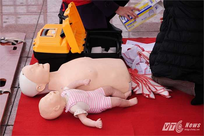 Sáng 8/2, Ngày hội tập huấn kỹ năng sơ cứu nạn nhân tại nạn giao thông được tổ chức tại Hà Nội