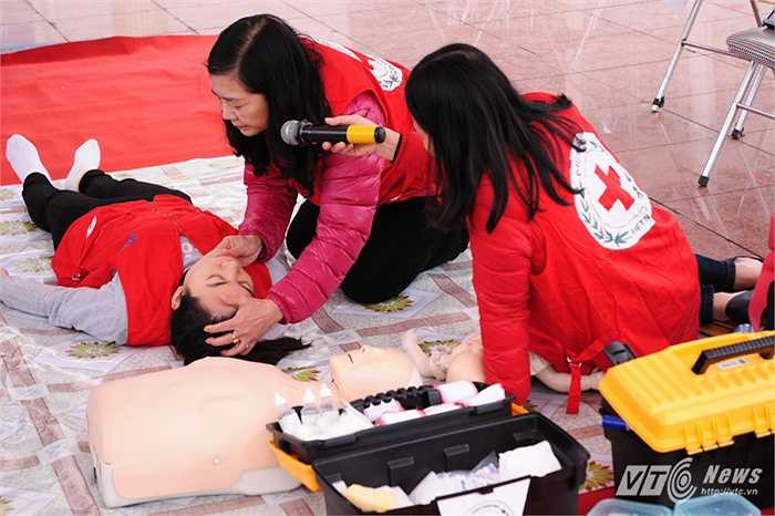 Chuyên gia hướng dẫn cách xác định tình trạng nạn nhân