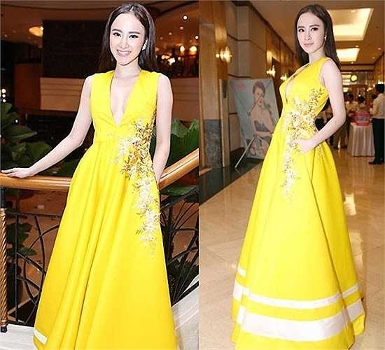 Một thiết kế khoe vòng một táo bạo của mỹ nhân sinh năm 95.