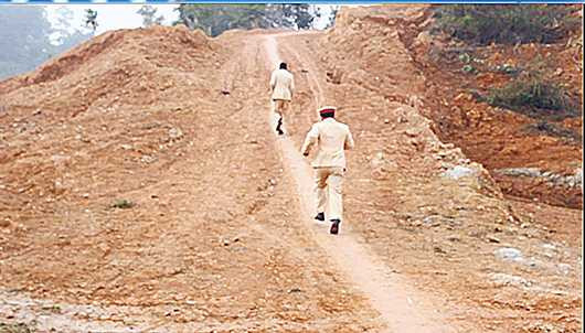 CSGT rượt bắt kẻ buôn 156 bánh heroin như phim hành động