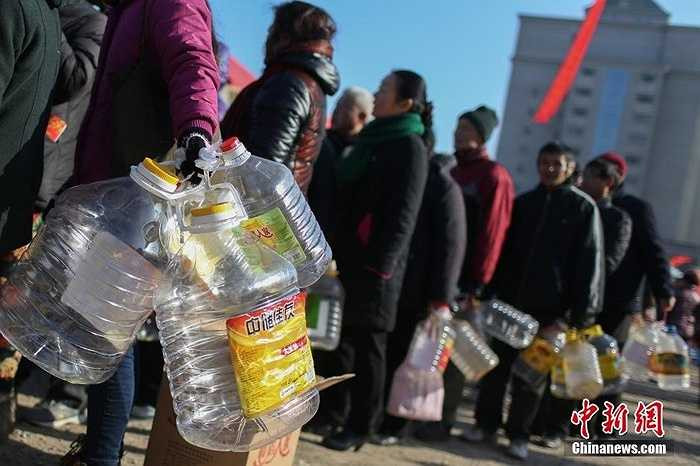 Nước tương là gia vị không thể thiếu trong nhiều món ăn dịp Tết của người Trung Quốc