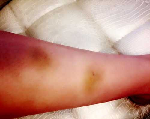 Khánh My cũng bày tỏ chia sẻ thông tin này cho các nghệ sĩ lẫn khán giả để cẩn trọng hơn trong những ngày giáp Tết bọn cướp hoành hành nhiều. Được biết, Khánh My bị giật chiếc túi xách Channel có giá khoảng 5000 đô trong đó còn có tiền, tư trang, điện thoại... những vật dụng giá trị của nữ diễn viên.