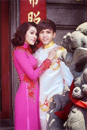 Có thể nói, năm 2014 là một năm thành công của cả Lâm Chi Khanh và Hồ Quang Hiếu.