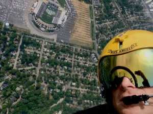 Các thành viên của đội bay rất tự tin vào khả năng của mình khi có thể chụp ảnh selfie tại thời điểm như thế này 