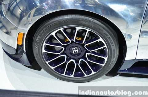 Huyền thoại Bugatti Veyron khép lại cuối năm nay