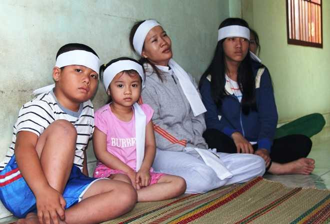 Tai nạn thảm khốc ở Bình Thuận: Tang thương bao trùm con hẻm nhỏ