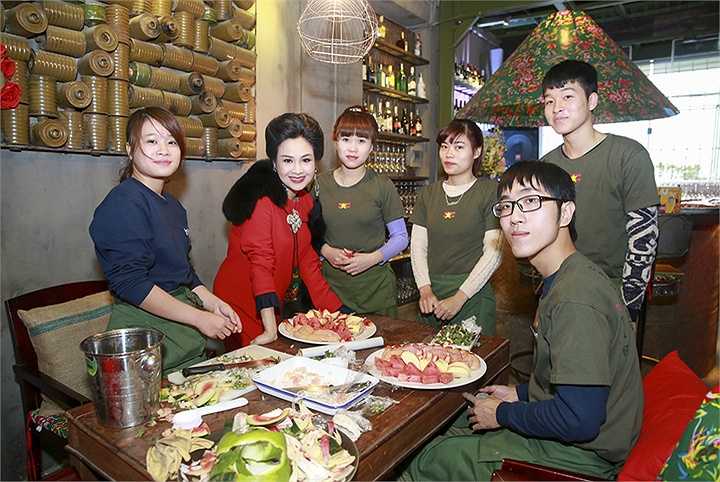 Đăng Quang, con trai chị từng chia sẻ về mẹ: 'Mẹ Lam nấu ăn thì nhất rồi'