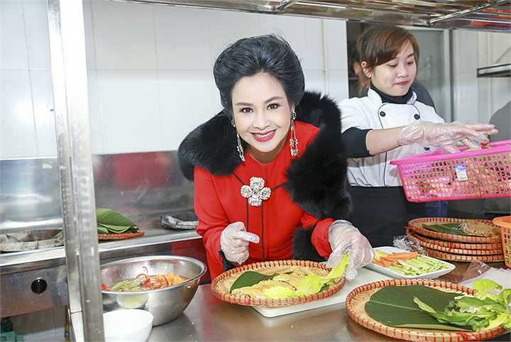 Một không gian đậm màu sắc hoài cổ nhưng lại vừa mang hơi thở đương đại, được sắp đặt một cách hóm hỉnh là đặc trưng mà Thanh Lam muốn mang đến cho những người bạn khi đến với chị