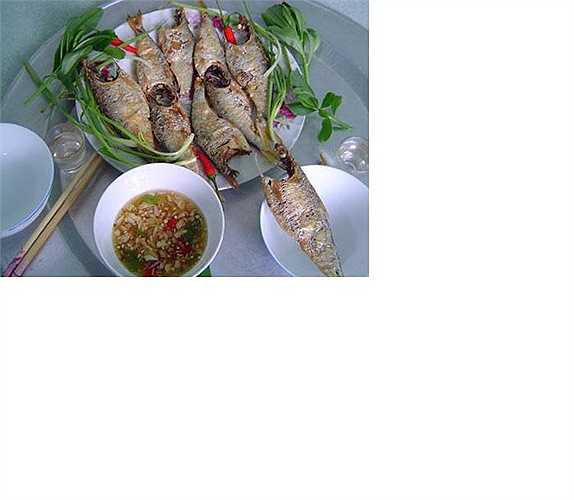 Cá mòi: Món cá này có lượng protein cao rất tốt cho việc duy trì lượng đường huyết ở mức lý tưởng, làm giảm cảm giác thèm ăn.